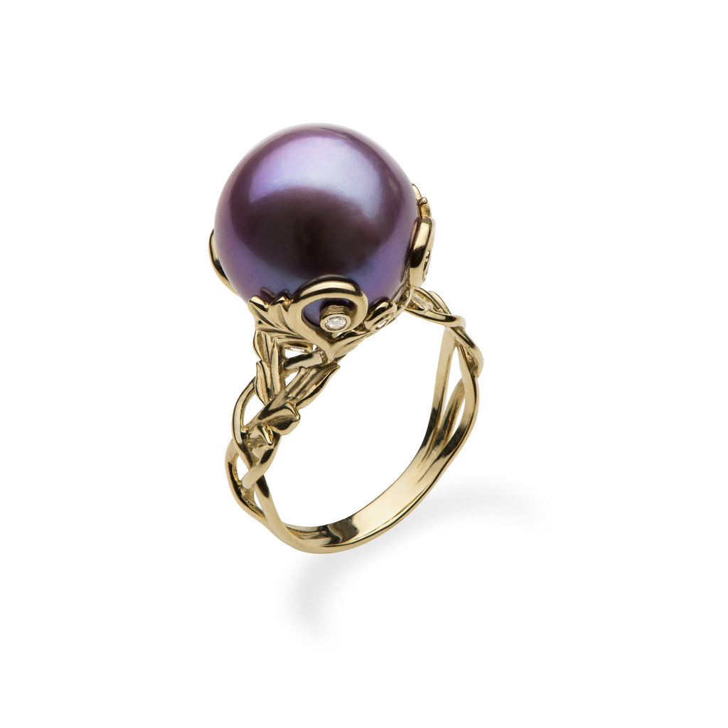 Ultraviolet purple pearl ring with diamonds